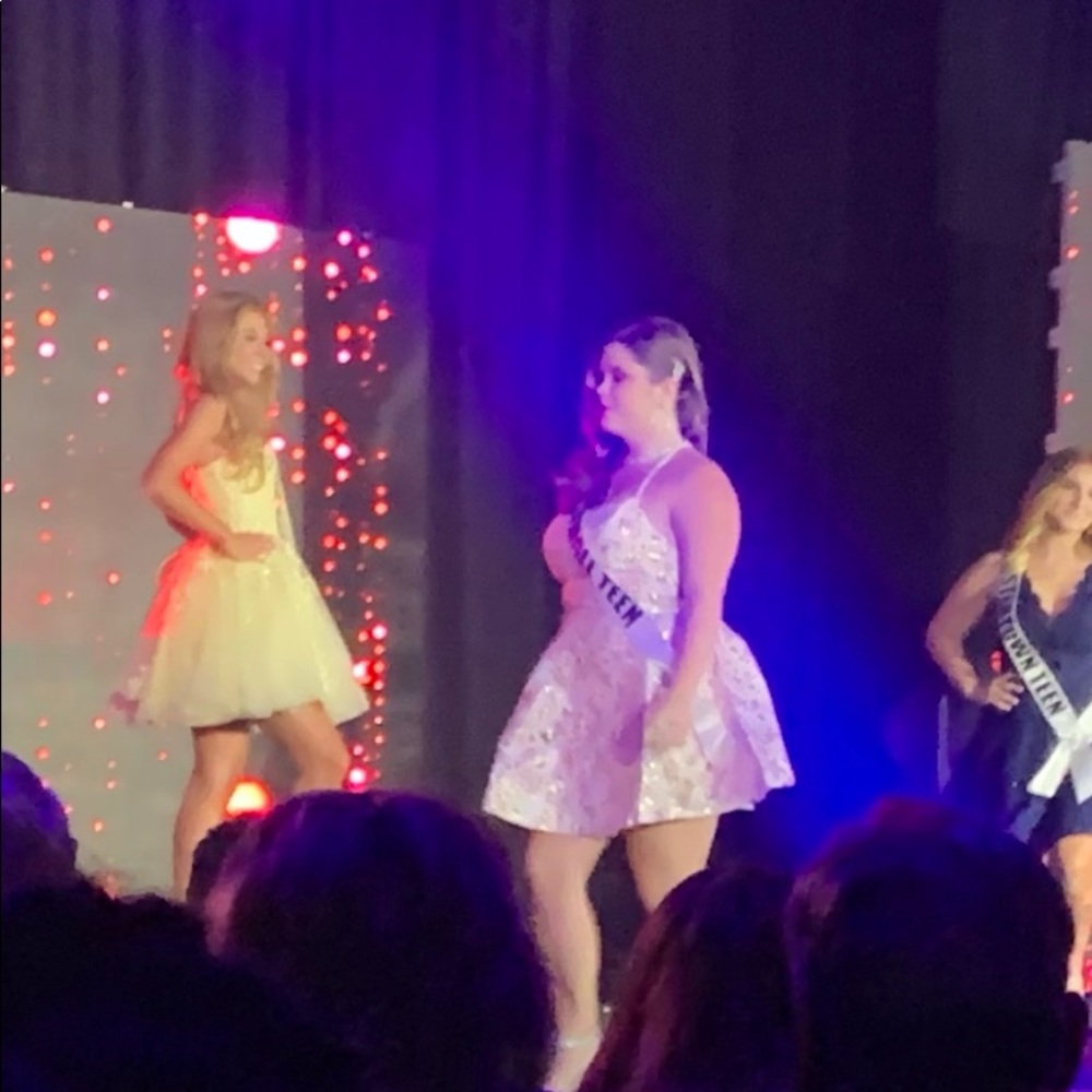 CHAMPAGNE AND ROSE GOLD WORN 2